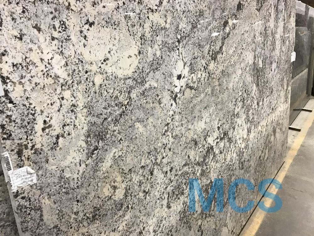 Granite – Alaska Cream slab (2)-min